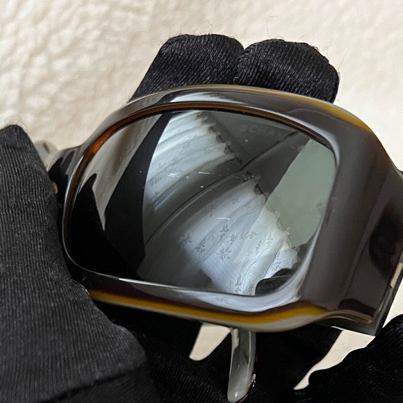 Auth Chanel Vintage Quilted Retro Tortoise Logo Sunglasses - Picture 4 of 9